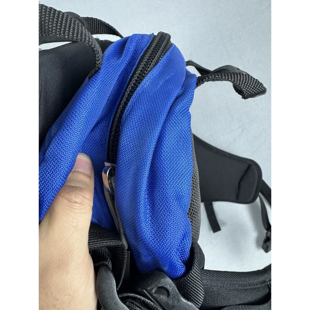 Osprey Helios 12 Day Pack Hip Bag Hiking Camping Travel Padded Outdoors
